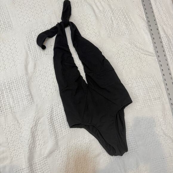 BCBGMaxazria Swim 10 deep plunge halter one piece swimsuit SW2 2989 - Picture 8 of 11